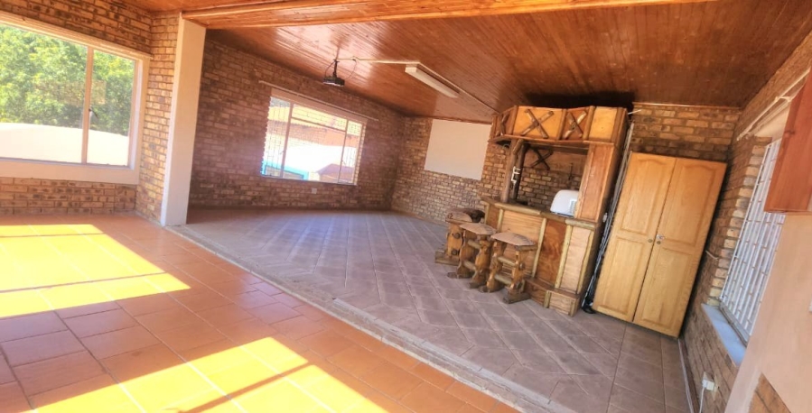 3 Bedroom Property for Sale in Ifafi North West